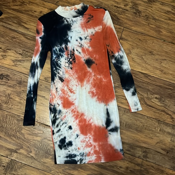 3 Girls dresses - Picture 3 of 4